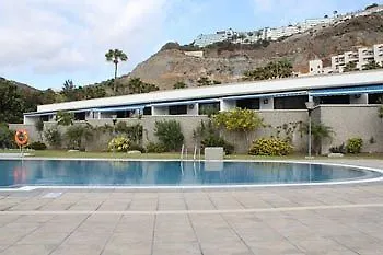 Apartamentos Amadores Beach *